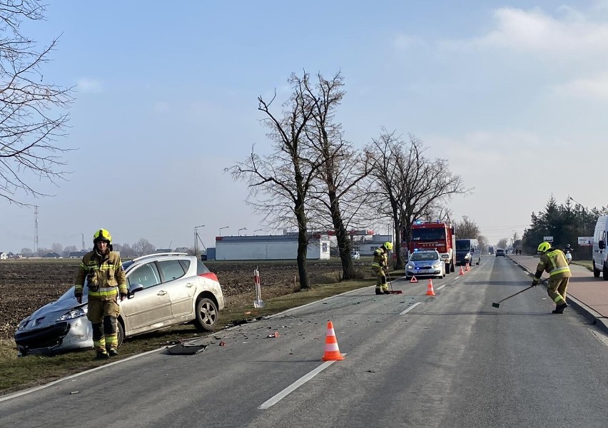 15 lutego 2023 roku na drodze wojewódzkiej w Choczu doszło do zderzenia dwóch pojazdów