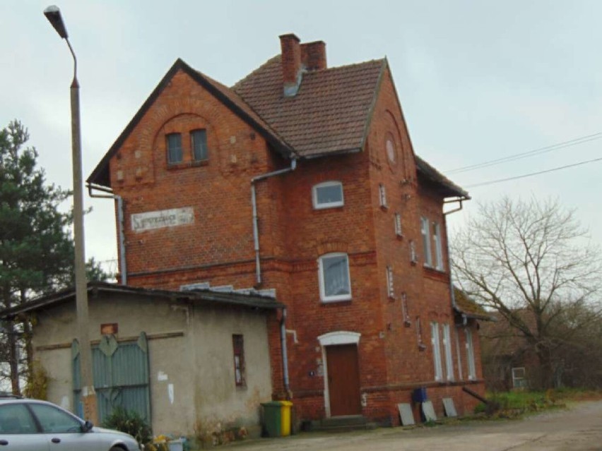 Kolej odgrywa ważną rolę w transporcie. Dziś Dzień Kolejarza. 