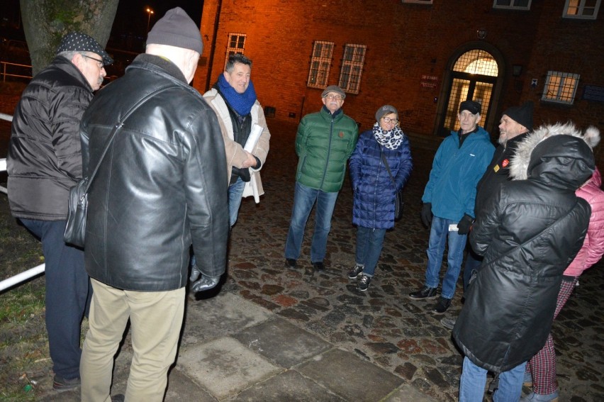 Manifestacja niezadowolenia i złości na obecne władze także przed sądem w Lęborku