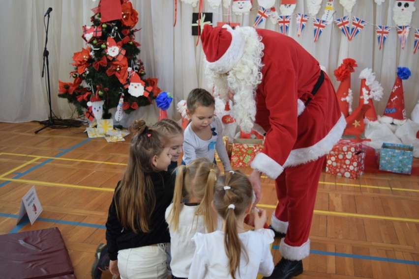 Where is Santa: przedszkolaki wzieły udział w językowym...