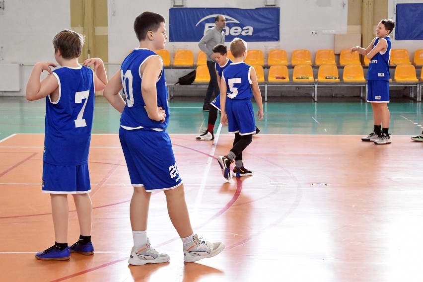 Koszykówka. W meczu ligi U12 Enea Basket Piła pokonał Basket Team Opalenica. Obejrzyjcie zdjęcia 