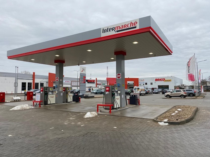 Nowa, bezobsługowa stacja paliw przy Bricomarche w Polkowicach ma coraz więcej klientów