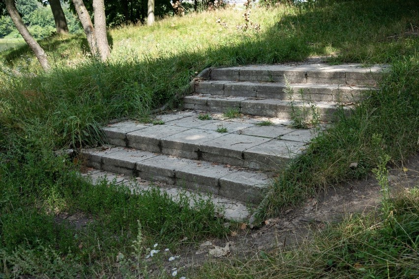 200 tysięcy złotych na projekt remontu schodów nad zalewem w Kielcach. Dlaczego tak drogo? [WIDEO, ZDJĘCIA]
