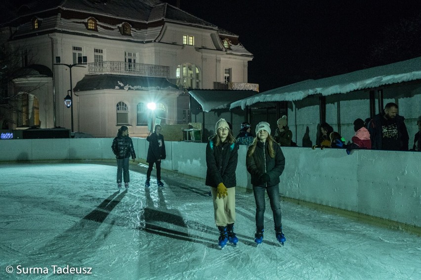 Przy Młodzieżowym Domu Kultury w Stargardzie otwarte zostało lodowisko