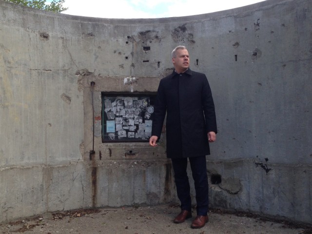 Podczas wtorkowej (14.05.2019) konferencji zwołanej na Westerplatte, Radny Miasta Gdańska Karol Rabenda oraz Poseł na Sejm RP Magdalena Błeńska zwrócili uwagę na ilość śmieci i zaniedbań znajdujących się na tym terenie.