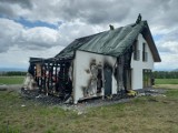 Godziszka. Pożar zrujnował ich wymarzony, nowy dom w Beskidach. Trwa zbiórka na odbudowę