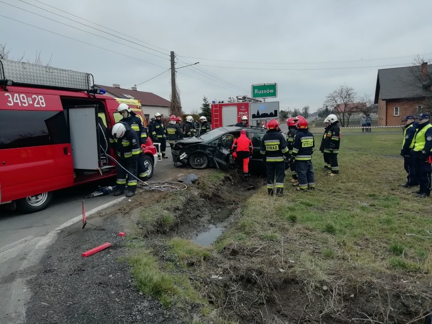 Wypadek w Poklękowie koło Kalisza. Jedna osoba została ranna