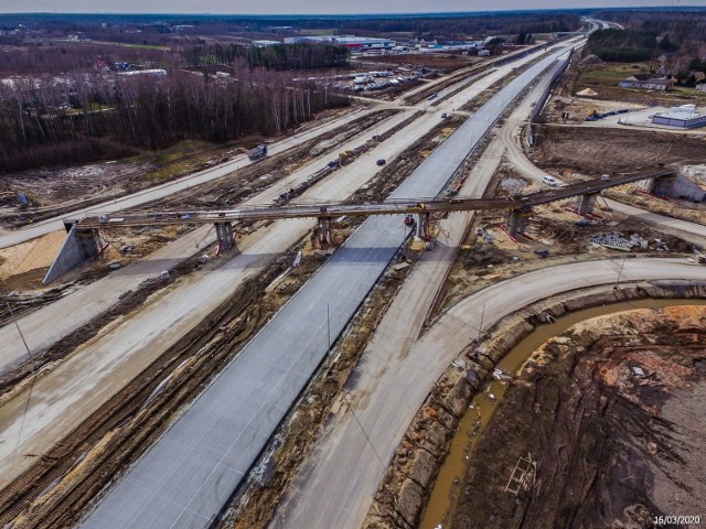 Budowa autostrady A2 na ostatniej prostej. Czy drogowcy otworzą trasę do  wakacji? | Warszawa Nasze Miasto