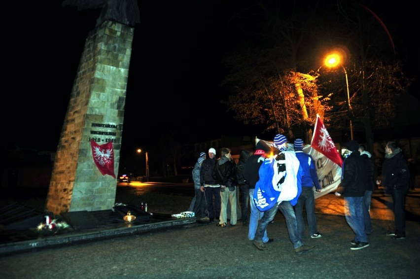 Międzychód - Kibicie uczcili pamięć powstańców wielkopolskich