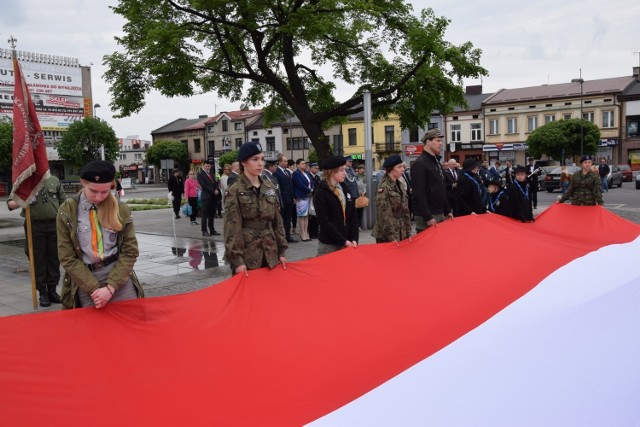 Dzień Flagi w Łasku obchodzono bardzo uroczyście