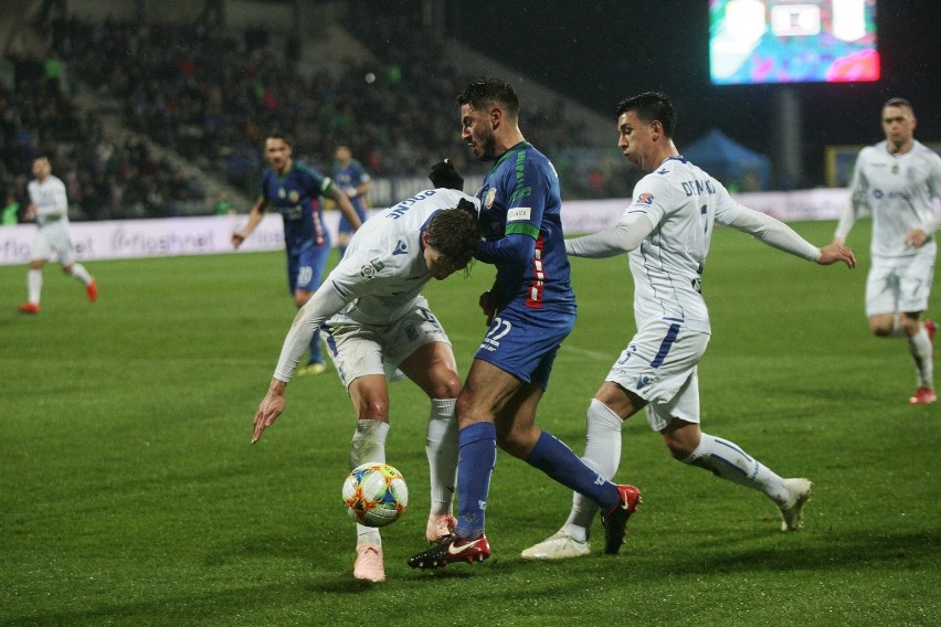 Lech Poznań przegrał z Miedzią Legnica 2:3