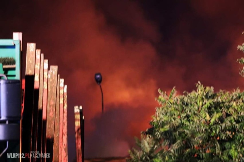 W nocy doszło do pożaru tartaku w Mochach