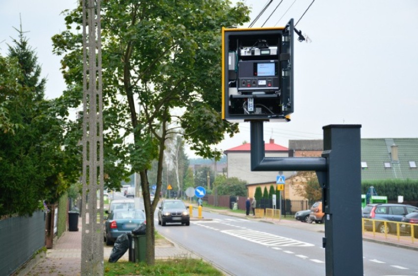 Przy drogach montowane są też kolejne fotoradary.