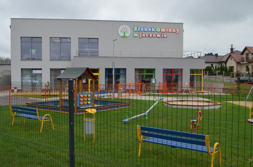 W Jaczowie oficjalnie otwarto nowe przedszkole i pierwszy żłobek w gminie Jerzmanowa. Zdjęcia/Film