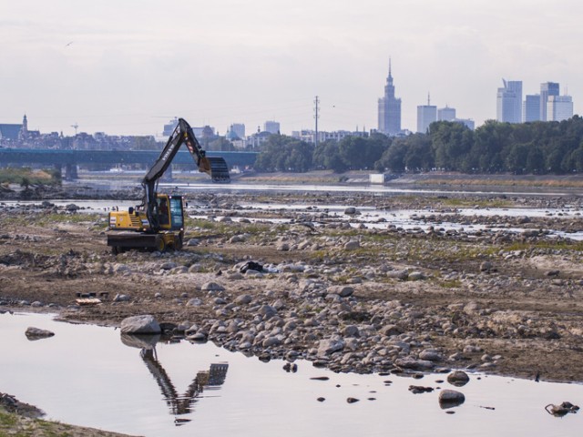 W 2015 roku spod powierzchni Wisły w Warszawie wyłoniły się drogocenne przedmioty