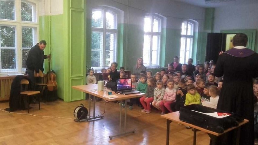 Rekolekcje uczniów szkoły w Kuczkowie