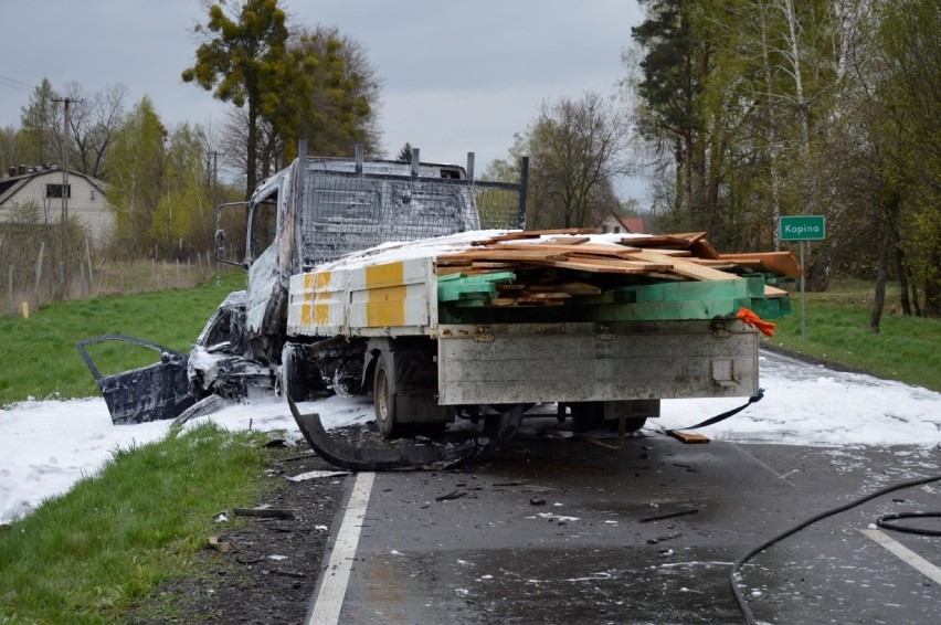 Tragiczny wypadek w gminie Cyców: Nie żyje kierowca seata (ZDJĘCIA)