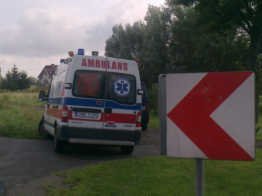 Powiat nowodworski: Samochód wypadł z drogi w Cyganku. Policja ostrzega kierowców - noga z gazu