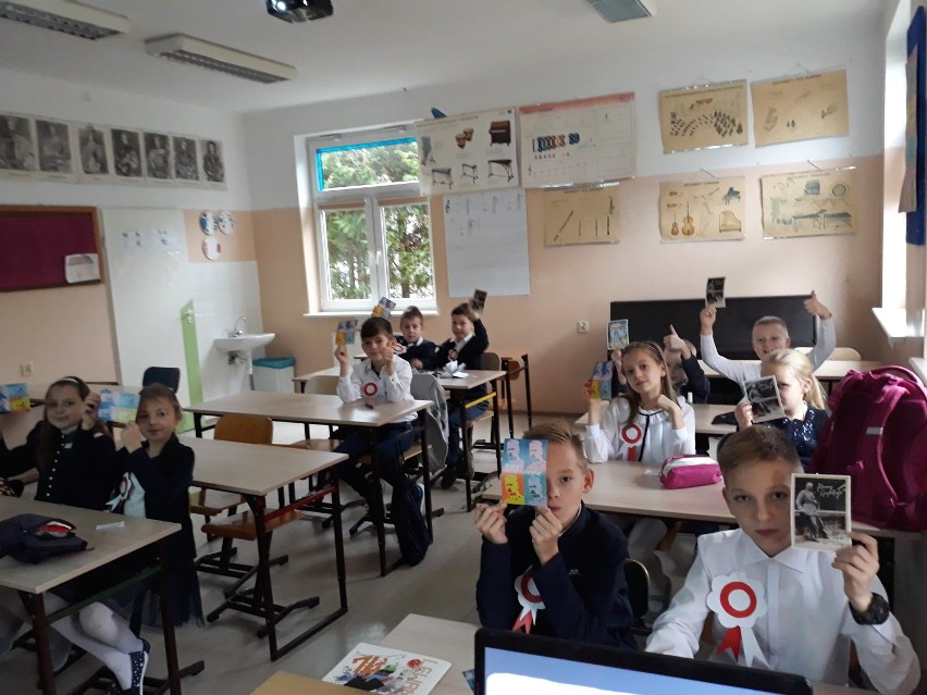 Uczniowie Szkoły Podstawowej nr 6 w Stargardzie pieczołowicie dbają o nasze polskie tradycje