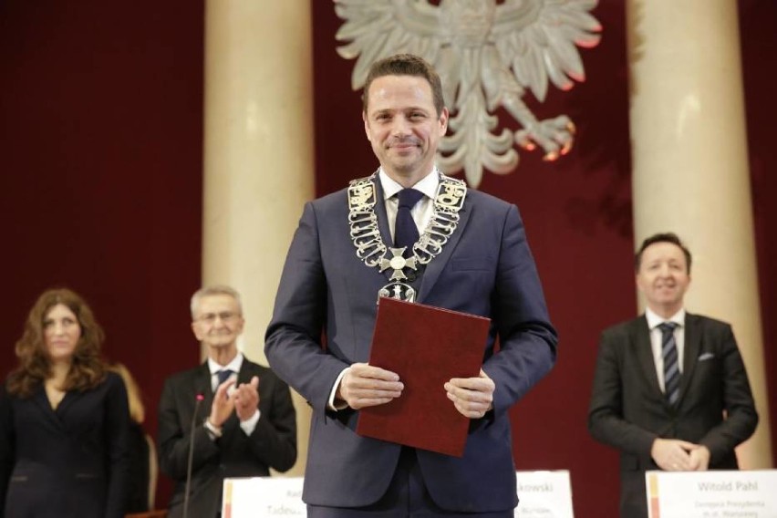 Trzaskowski wycofuje się z podwyżek. "Czasem trzeba zrobić krok do tyłu". Wraca bonifikata: 98 proc. za przekształcenia własnościowe