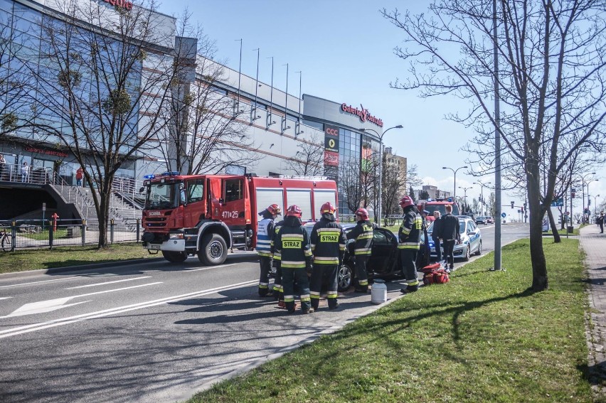 Wypadek w Jastrzębiu: trzy osoby w szpitalu