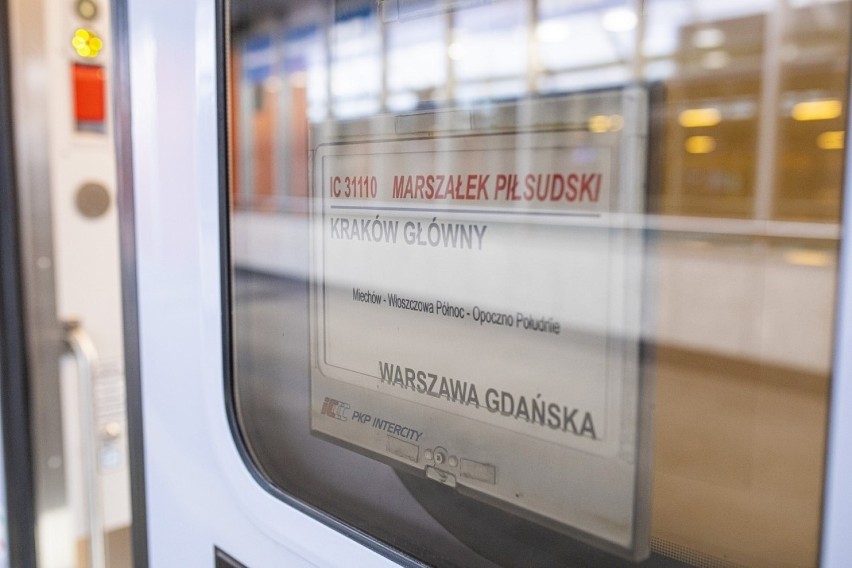Na dworcu Kraków Główny pojawił się "Józef Piłsudski". Pociąg będzie kursował od poniedziałku do soboty