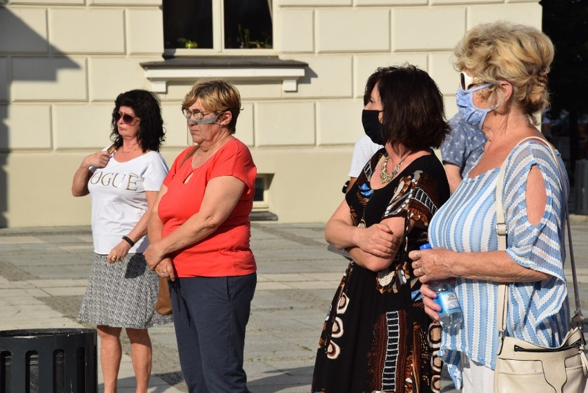 Nie dla legalizacji przemocy domowej - protest na Głównym...