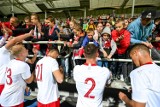 Młodzi kibice na meczu Polska - Estonia w Gdyni