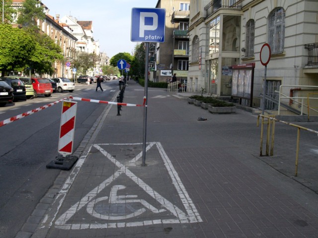 Ledwo ruszyła - a już budzi kontrowersje. Złe tłumaczenie ...