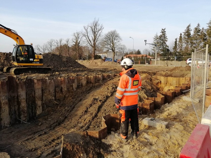 Przy zjeździe z S6 do Kołobrzegu powstaje wiadukt. W ramach inwestycji za blisko 60 mln zł