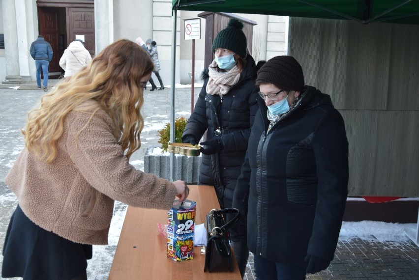 Zbiórka wolontariuszy WOŚP w Sulmierzycach [ZDJĘCIA]