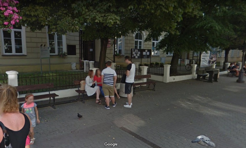 Moda na ulicach Rzeszowa. Takie stylizacje mieszkańców Rzeszowa uchwyciły kamery Google Street View. Zobacz zdjęcia