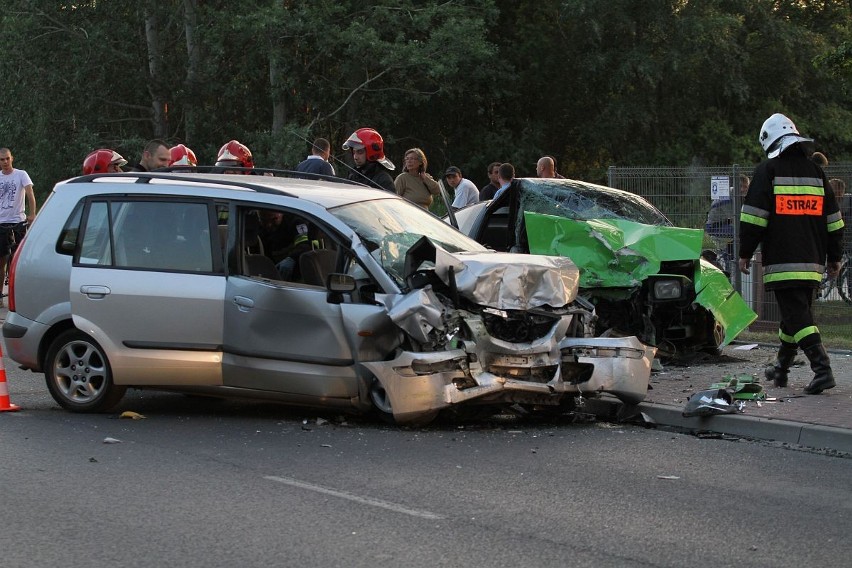 Pięć osób rannych w wypadku w Siechnicach (ZDJĘCIA)
