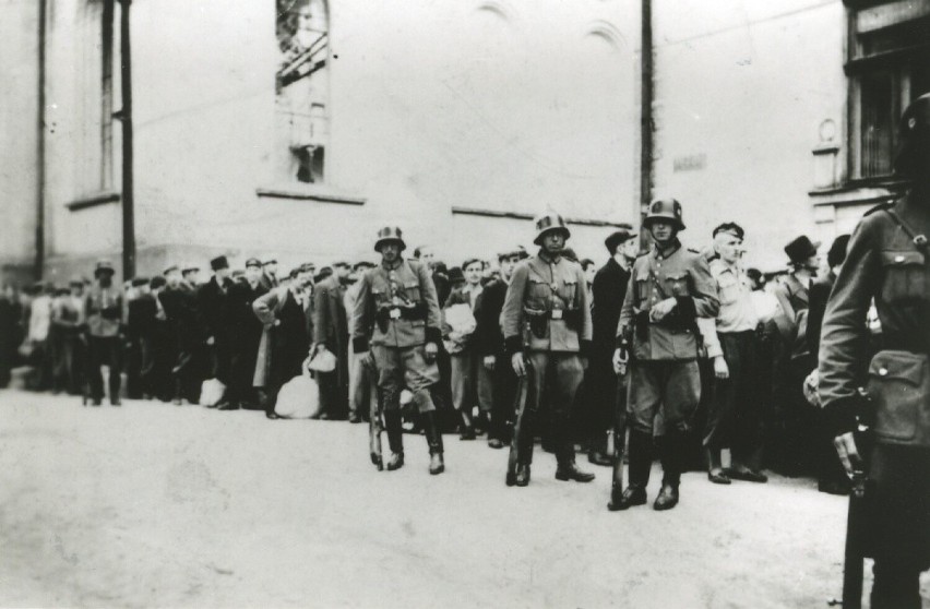 14 czerwca 1940 r. Niemcy skierowali z więzienia w Tarnowie...