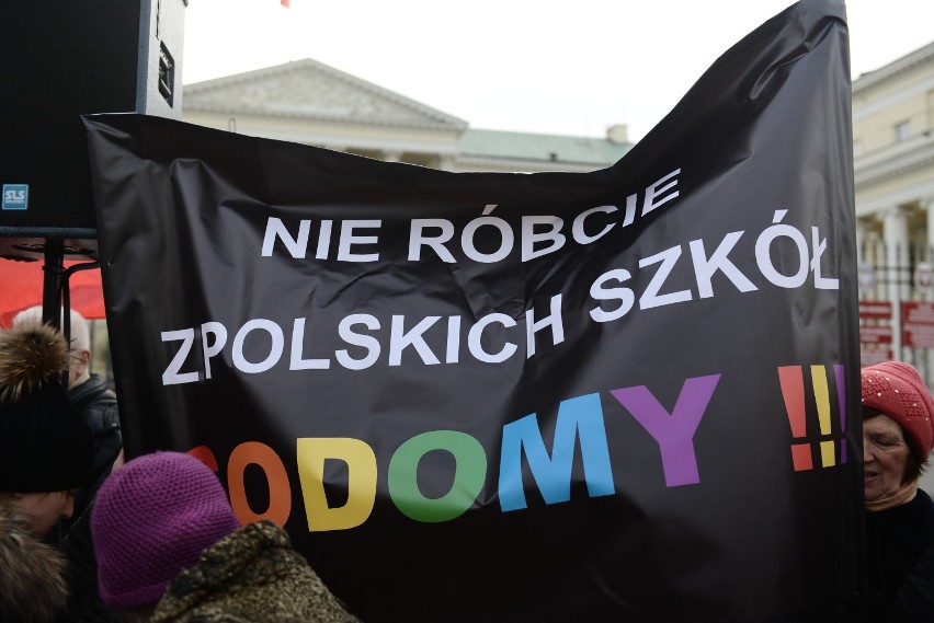 Warszawski Protest Rodziców, 18 marca 2019. Na placu...