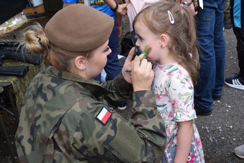 Piknik wojskowy w Łasku "Weekend z wojskiem" ZDJĘCIA