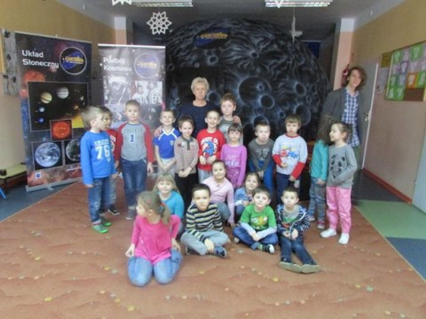 Przenośne planetarium w Przedszkolu nr 2 w Skierniewicach