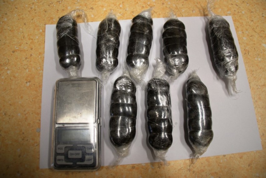 Policjanci znaleźli 0,5 kilograma haszyszu