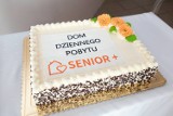 Dom Dziennego Pobytu dla seniorów świętował 1. urodziny. Był tort, życzenia, a nawet...skecz przygotowany przez seniorów [ZDJĘCIA]