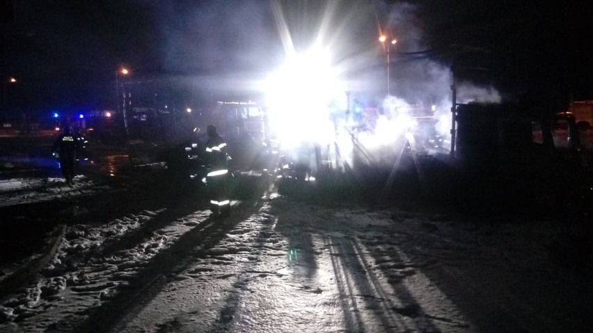 W Gorzowie na stacji paliw orlen zapaliła się ciężarówka.