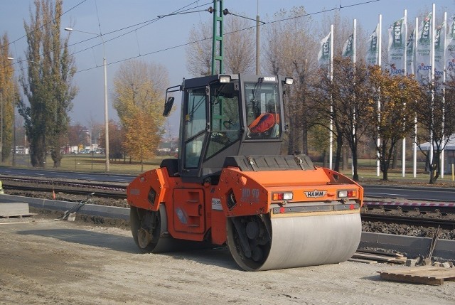 Do zakończenia inwestycji trzeba położyć asfalt na ulicy Jana Pawła II