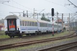 Pociąg wiozący pasażerów z Krakowa do Poznania został obrzucony kamieniami