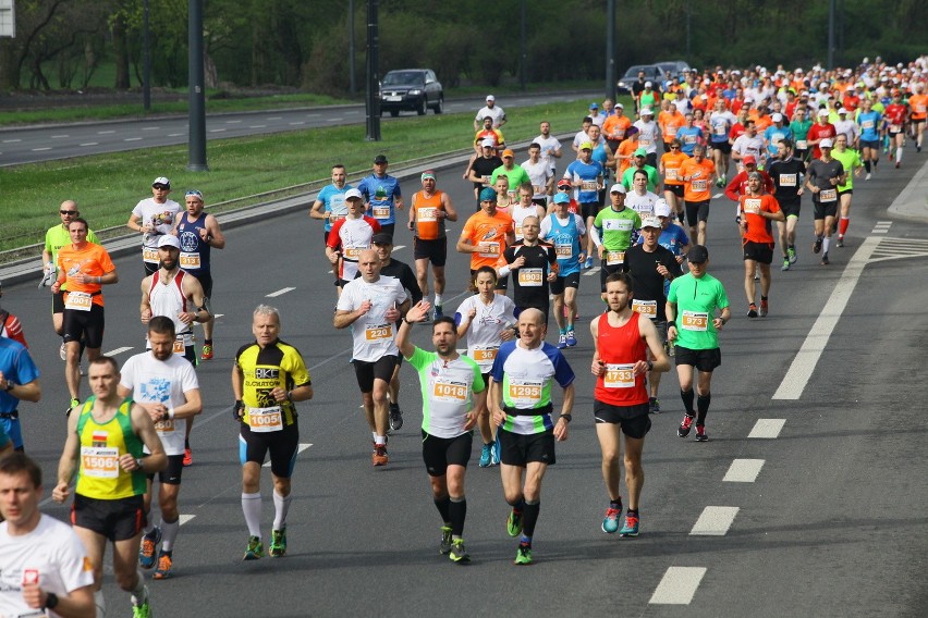 DOZ Maraton Łódź, 17 kwietnia 2016, start: 9:00. W maratonie...