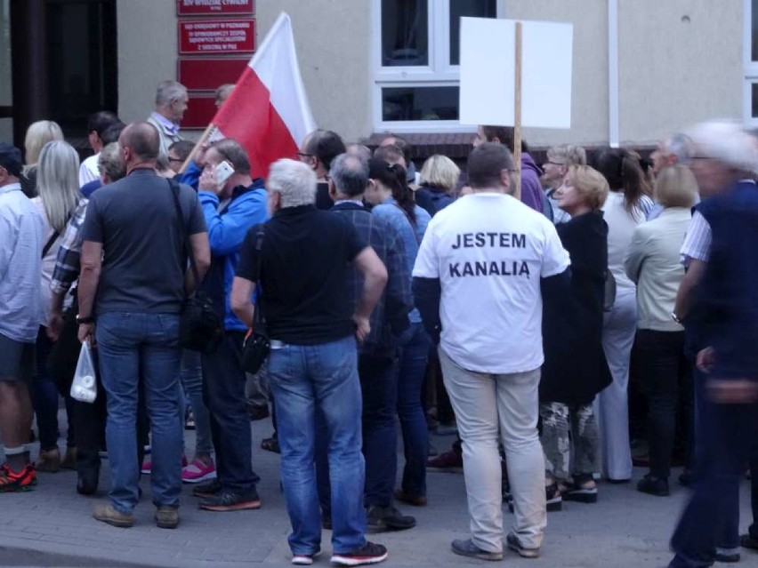 Protest w obronie Sądu Najwyższego w Pile