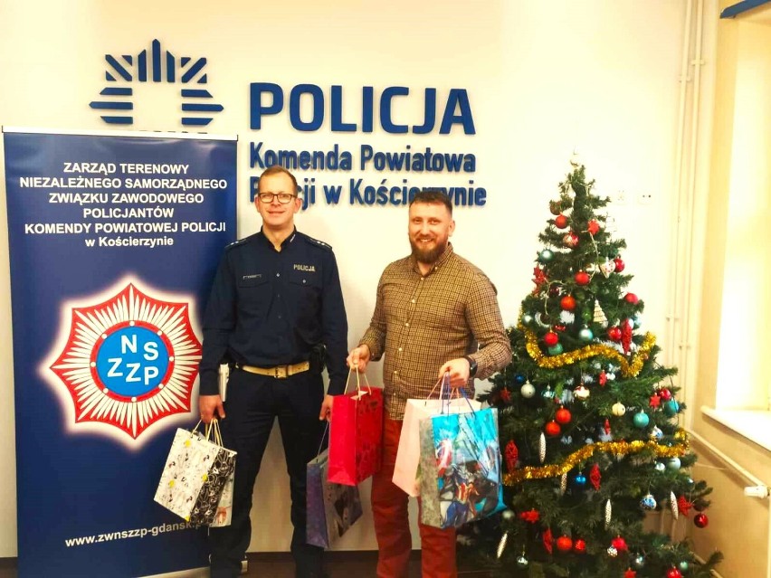 Policjanci z Kościerzyny zaangażowali się w akcję "Niebieski Mikołaj"