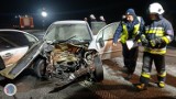 Czołowe zderzenia dwóch aut na obwodnicy Nowych Skalmierzyc FOTO