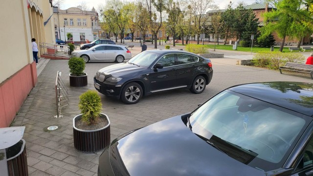 Mistrzowie parkowania w Ciechocinku. W niedzielę, 23 kwietnia posypały się mandaty