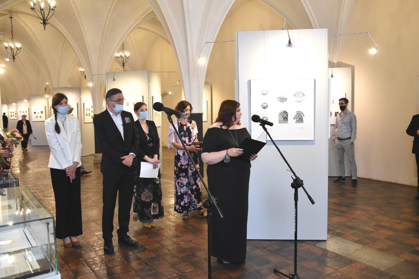 Malbork. Ekslibrisy w Muzeum Zamkowym na wystawie po biennale, które odbyło się rok temu 