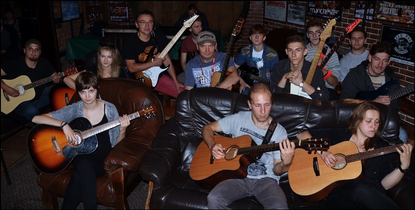 Warsztaty gitarowe w Hard Rock Pubie Pamela 27.07.15...