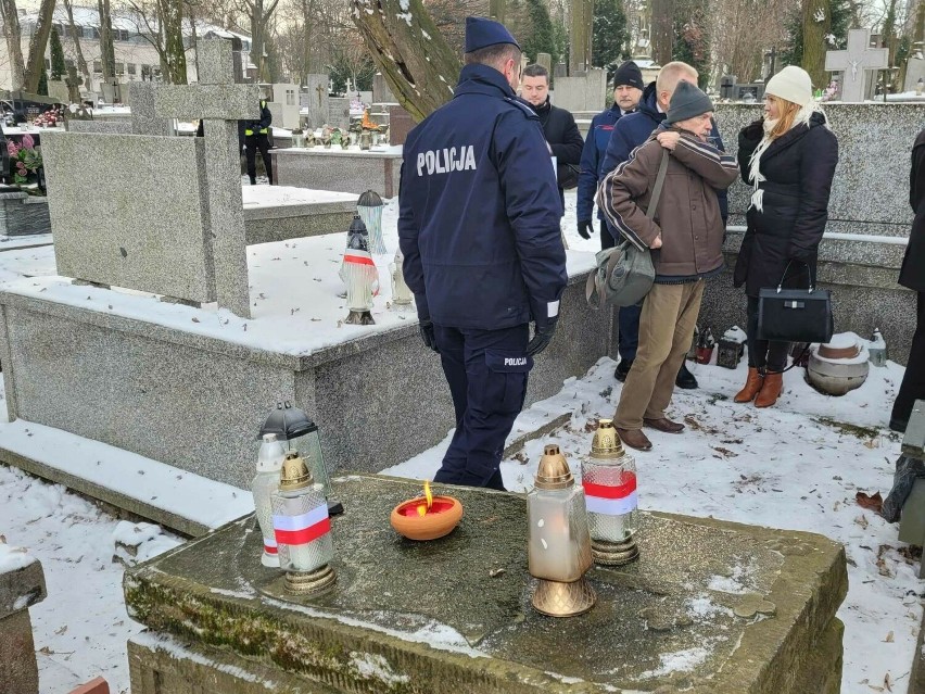 Na Cmentarzu Katedralnym w Sandomierzu upamiętniono 161. rocznicę wybuchu Powstania Styczniowego. Zobacz zdjęcia